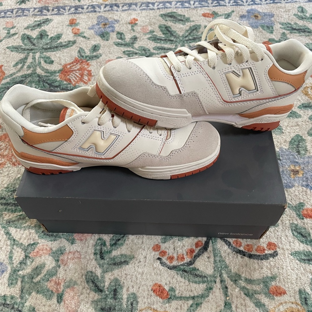 New Balance 550 in cream and rust orange. Like new- worn only 2 times.